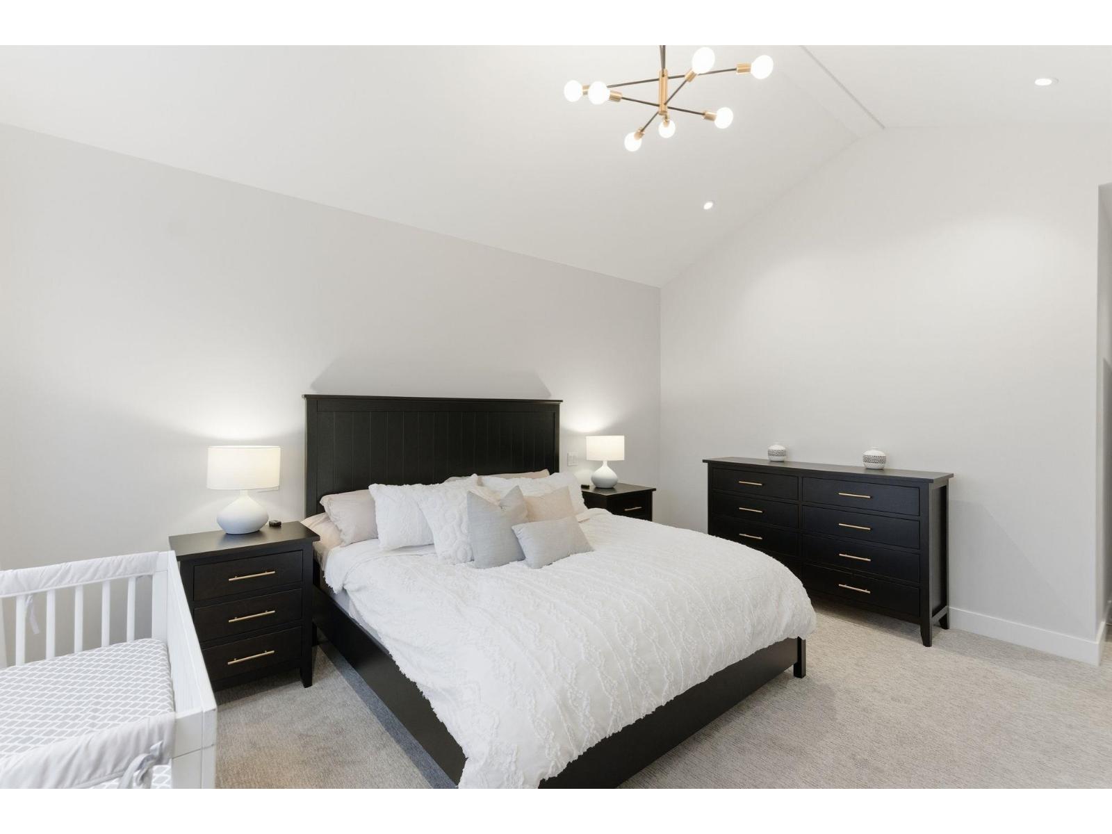 15786 23b Avenue, Surrey, British Columbia  V4A 9Y4 - Photo 15 - R3080493