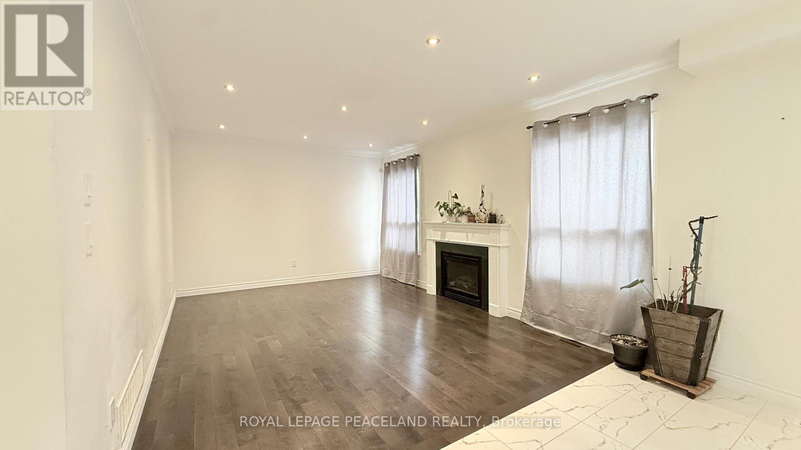 110 Annina Crescent, Markham, Ontario  L3R 4S5 - Photo 5 - N12712672