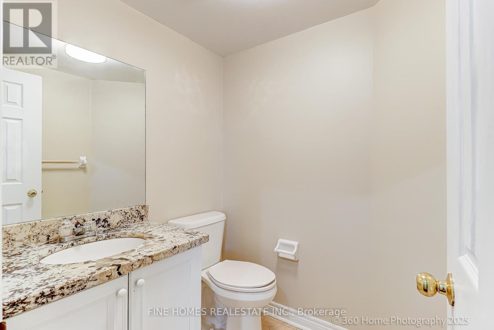 Upper - 304 Drummond Drive, Vaughan, Ontario  L6A 3C2 - Photo 8 - N12706818