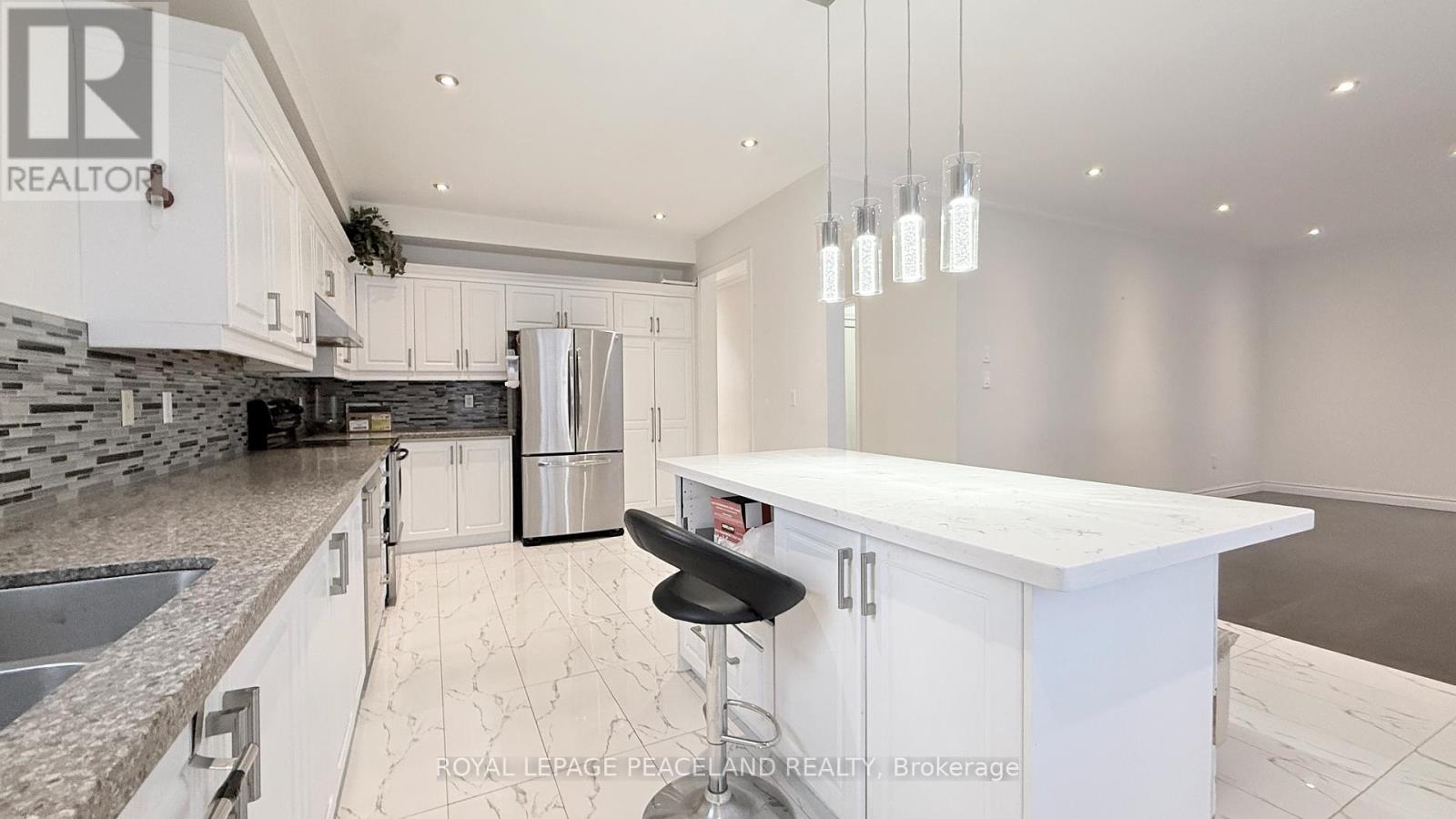 110 Annina Crescent, Markham, Ontario  L3R 4S5 - Photo 8 - N12712672