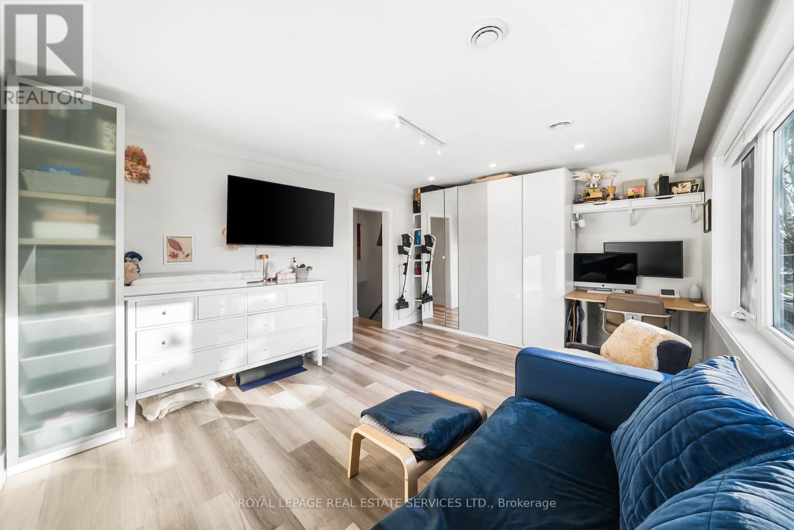 50 Arcadian Circle, Toronto, Ontario  M8W 2Y9 - Photo 28 - W12701580