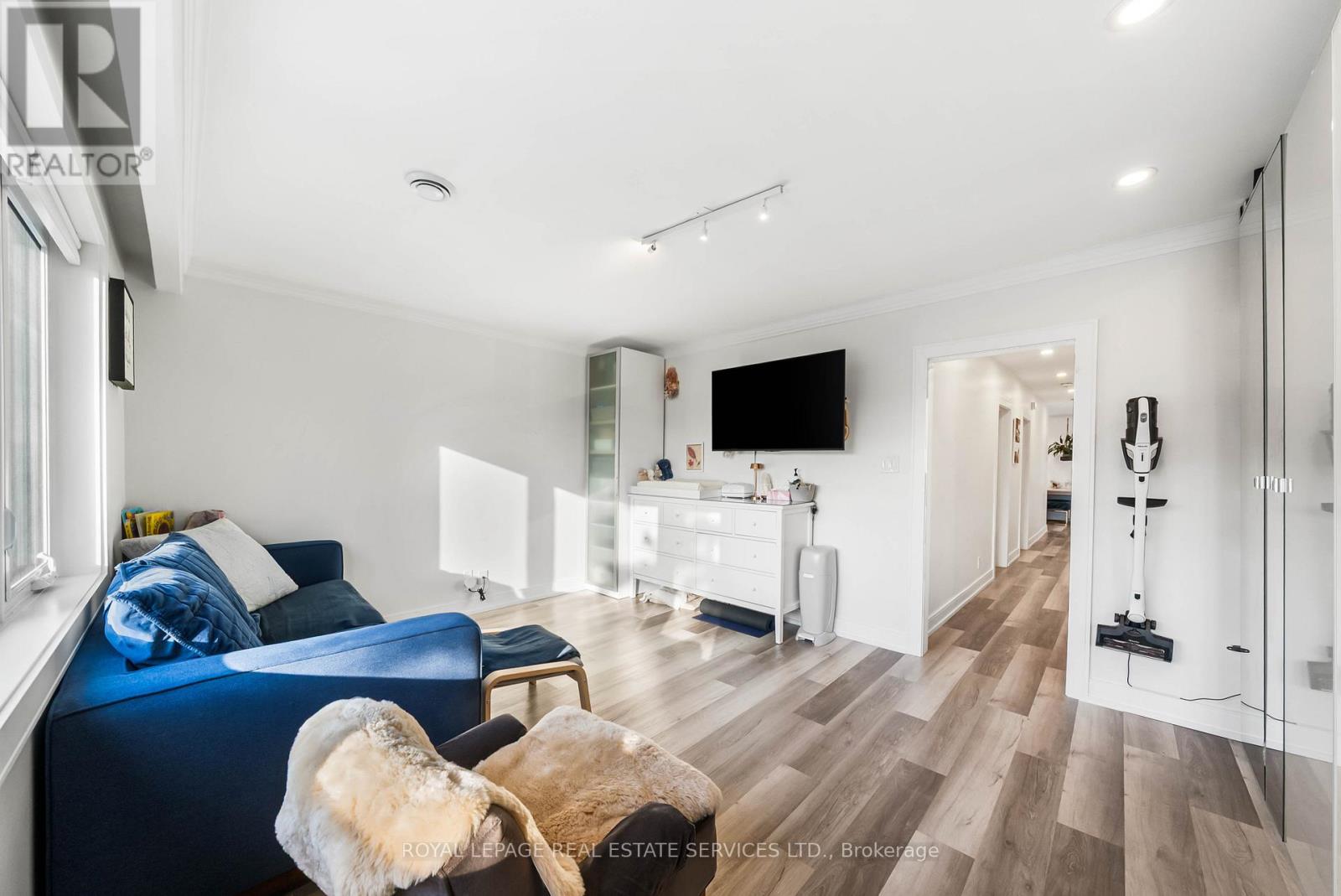 50 Arcadian Circle, Toronto, Ontario  M8W 2Y9 - Photo 27 - W12701580