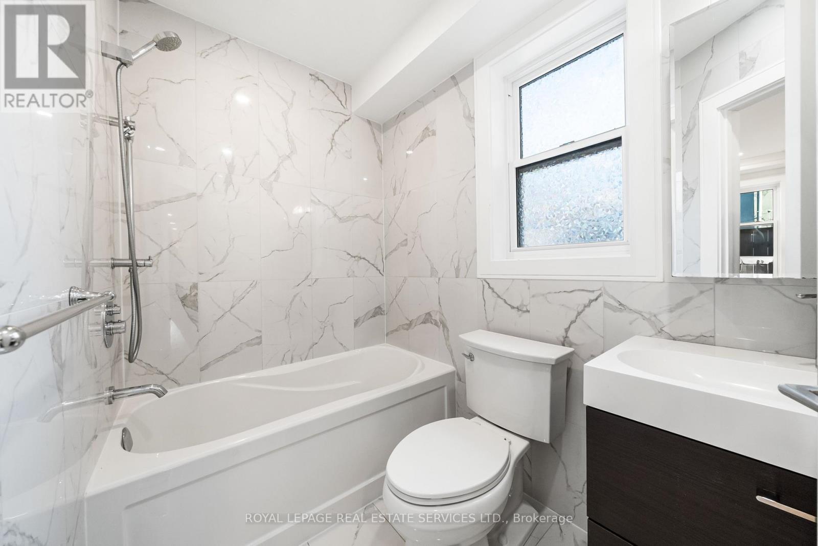 50 Arcadian Circle, Toronto, Ontario  M8W 2Y9 - Photo 29 - W12701580