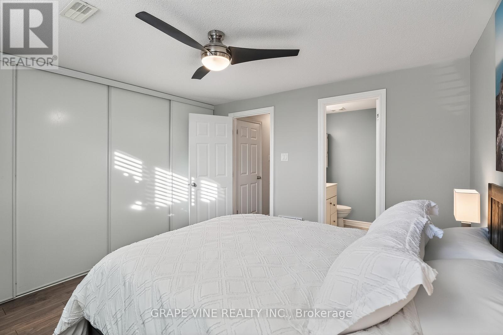 755 Lakeridge Drive, Ottawa, Ontario  K4A 0N5 - Photo 25 - X12715472