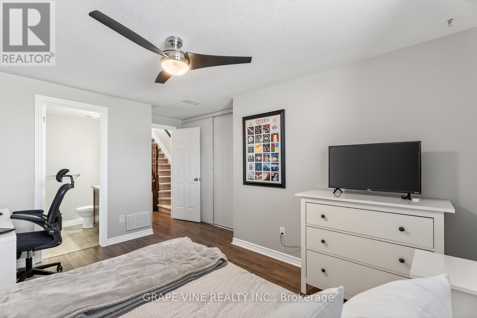 755 Lakeridge Drive, Ottawa, Ontario  K4A 0N5 - Photo 28 - X12715472