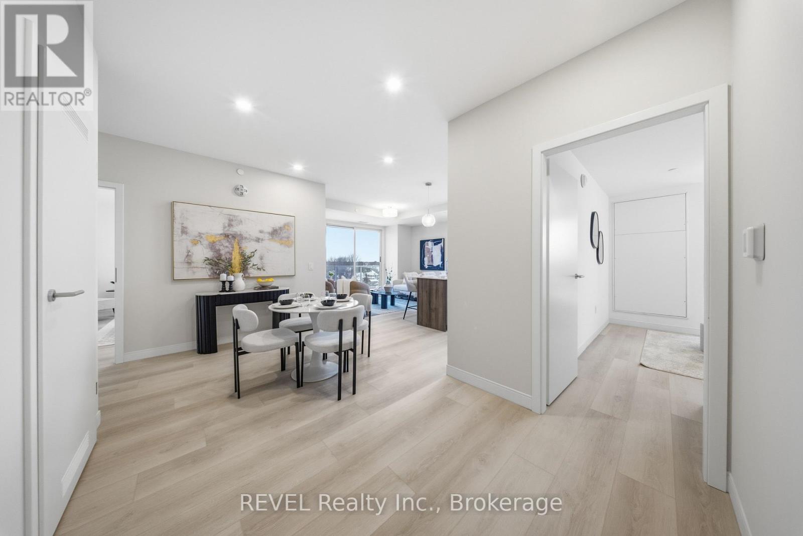 605 - 118 West Street, Port Colborne, Ontario  L3K 4C9 - Photo 12 - X12715464