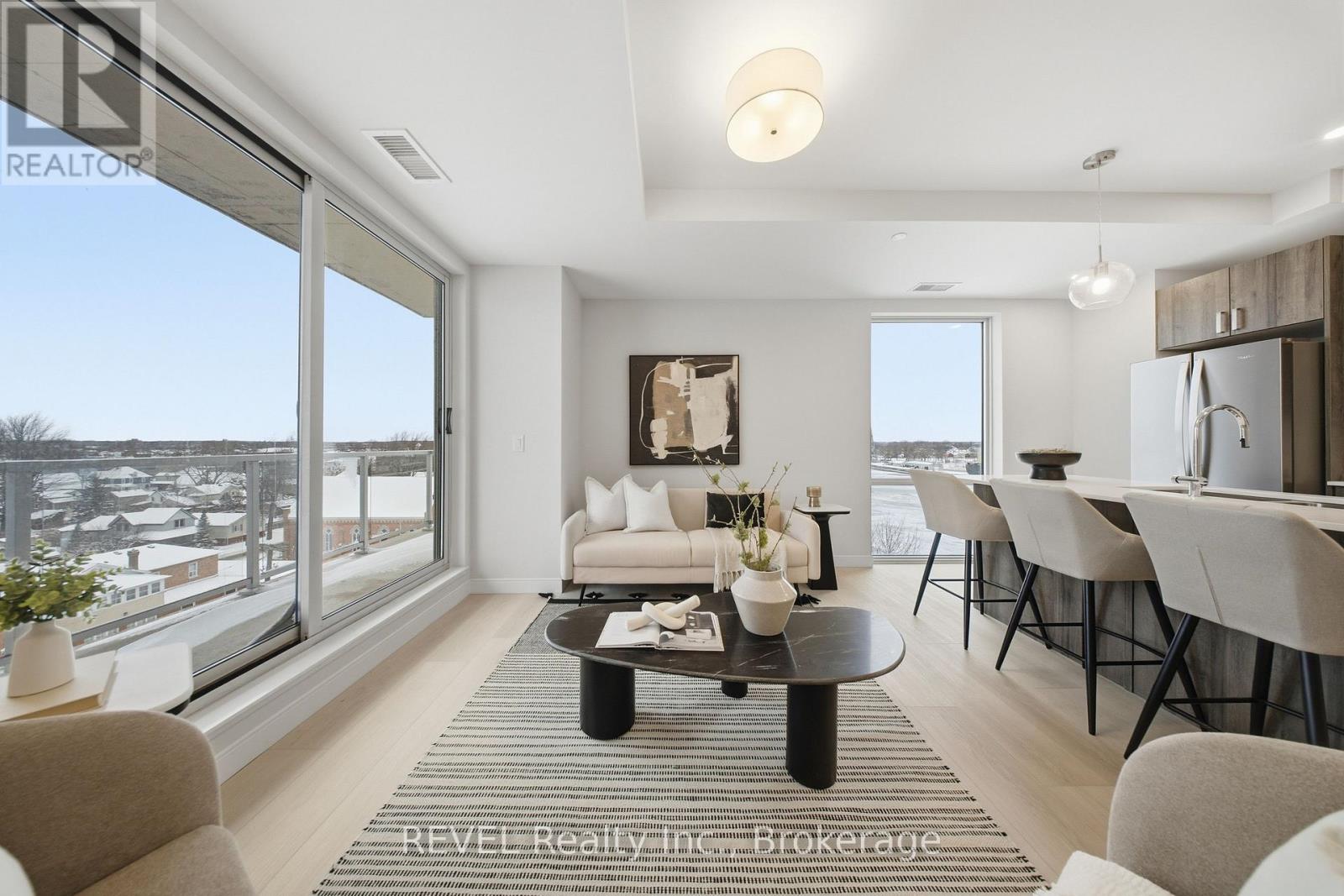 605 - 118 West Street, Port Colborne, Ontario  L3K 4C9 - Photo 17 - X12715464