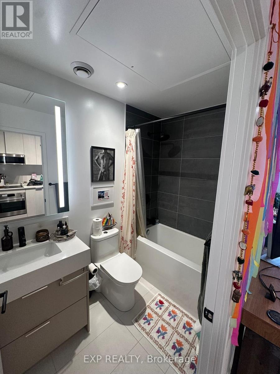 2002 - 308 Jarvis Street, Toronto, Ontario  M5B 0E3 - Photo 5 - C12705750