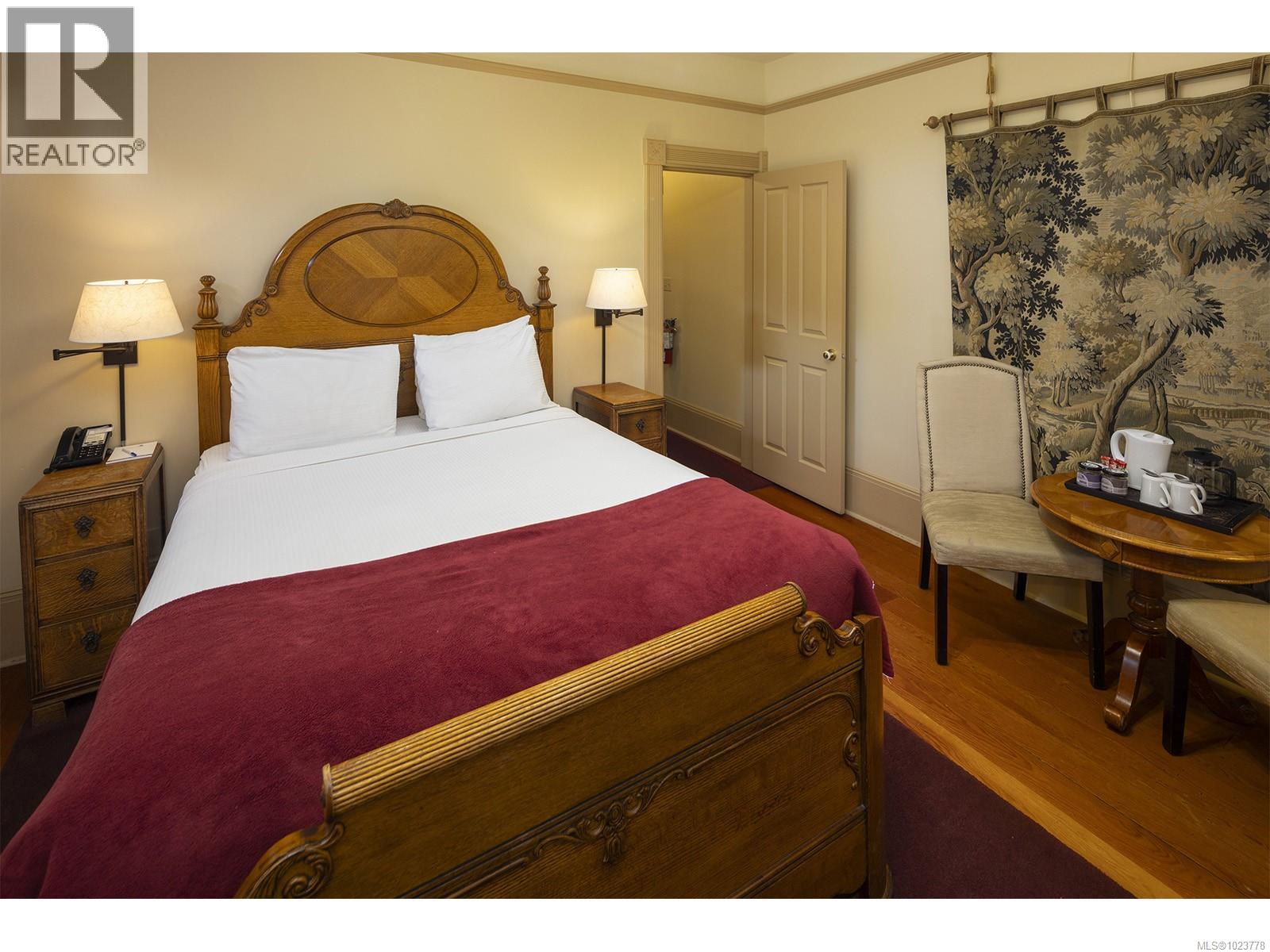 332 Catherine St, Victoria, British Columbia  V9A 3S8 - Photo 16 - 1023778