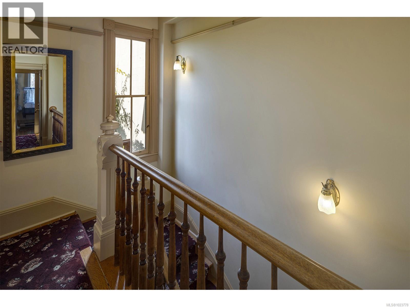 332 Catherine St, Victoria, British Columbia  V9A 3S8 - Photo 22 - 1023778