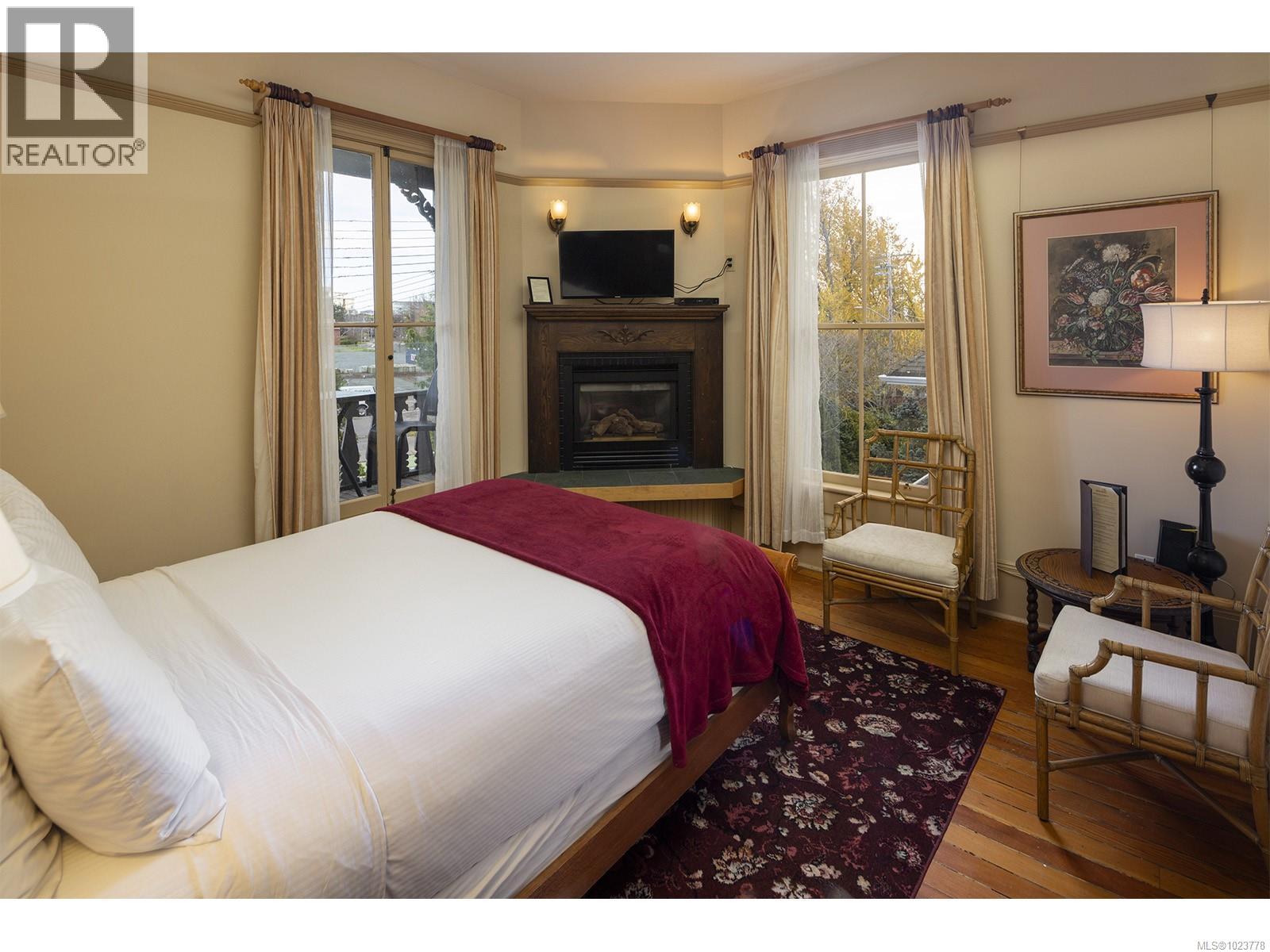 332 Catherine St, Victoria, British Columbia  V9A 3S8 - Photo 28 - 1023778