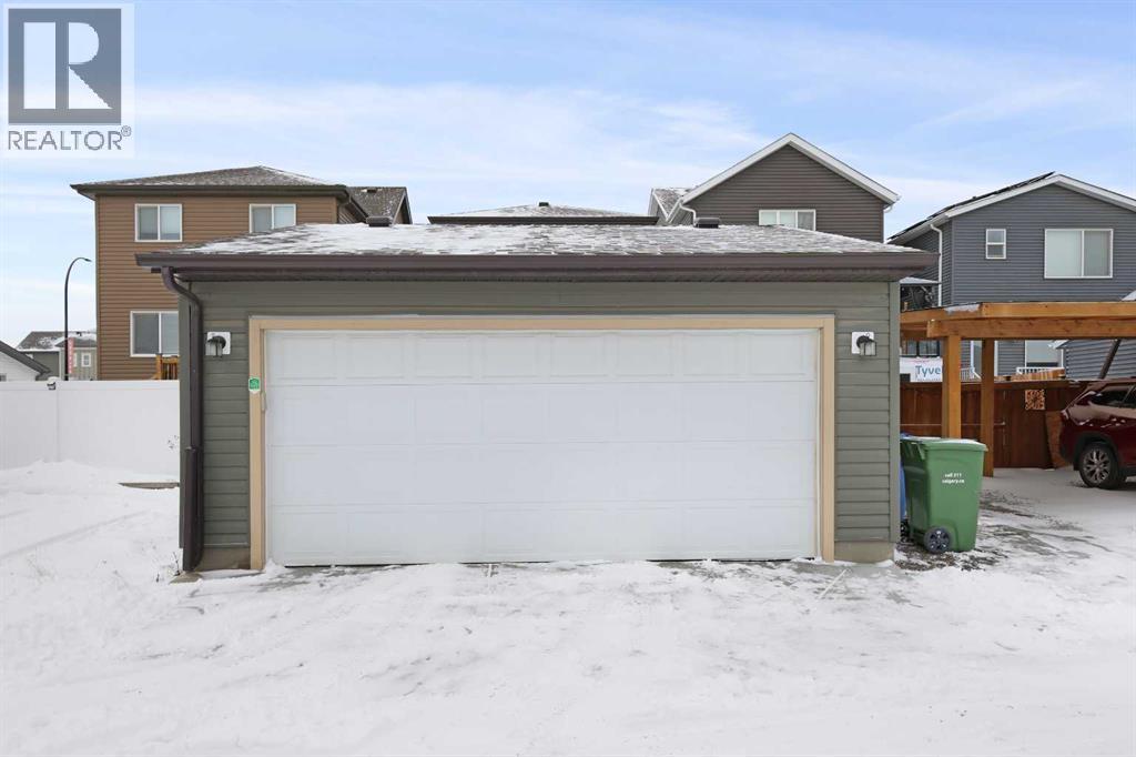 754 Belmont Drive Sw, Calgary, Alberta  T2X 4H4 - Photo 42 - A2275855