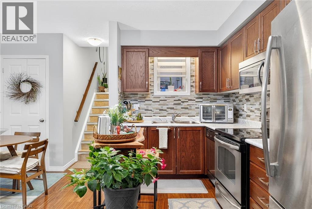 230 Jessica Crescent Unit# 6a, Kitchener, Ontario  N2R 0C5 - Photo 4 - 40785921