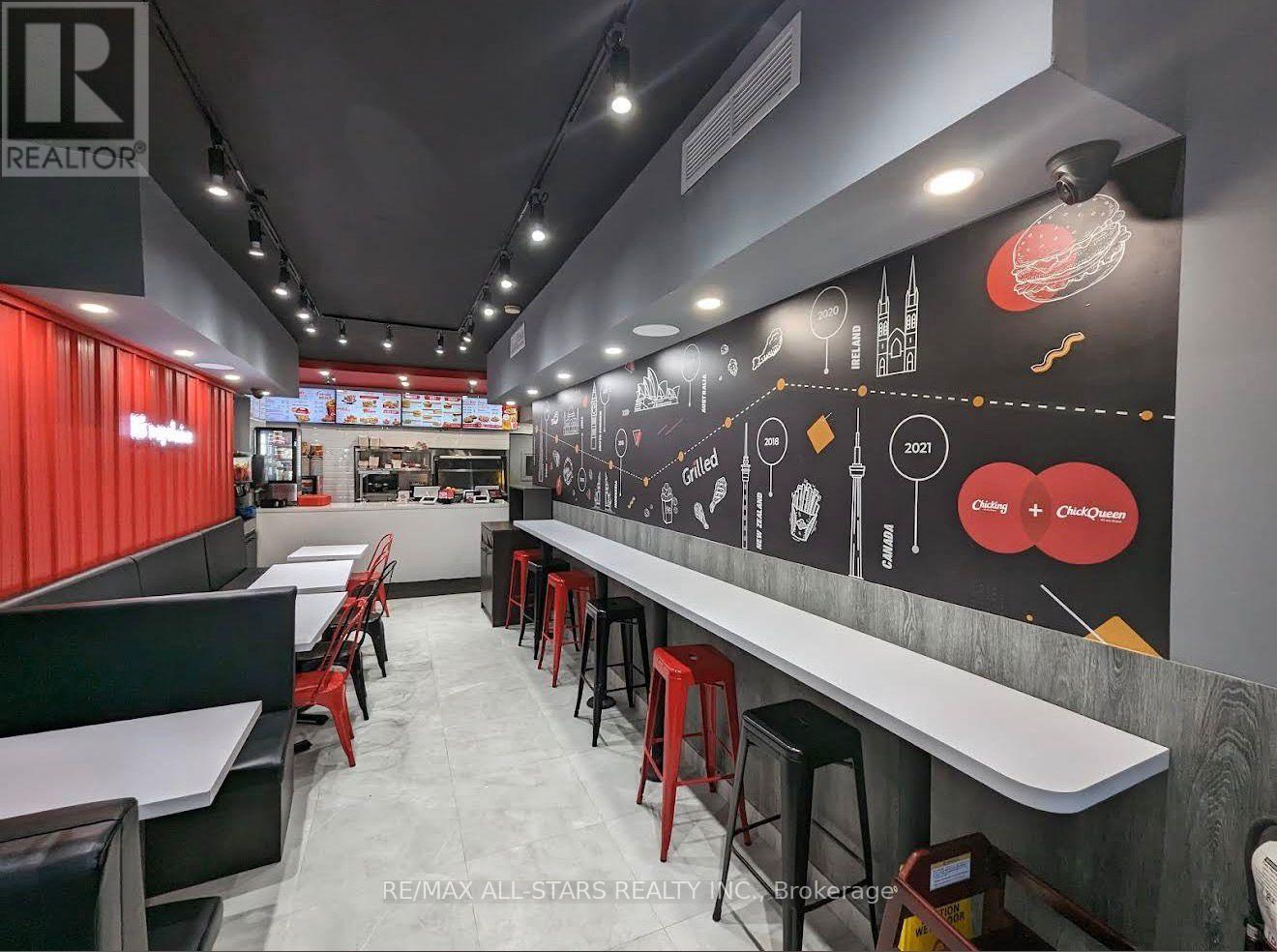 247 Queen Street W, Toronto, Ontario  M5V 1Z4 - Photo 3 - C12715458