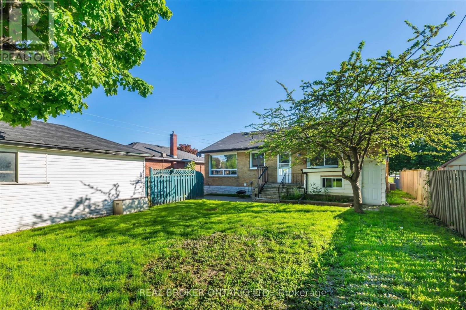 Bsmt - 1203 Wecker Drive, Oshawa, Ontario  L1J 3N9 - Photo 4 - E12715444