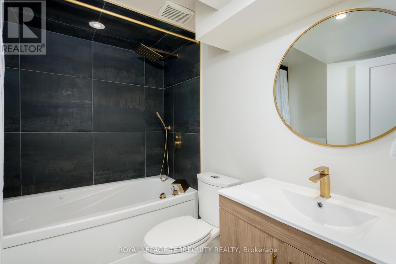 382 Nipigon Street N, Oshawa, Ontario  L1J 4N9 - Photo 37 - E12715508