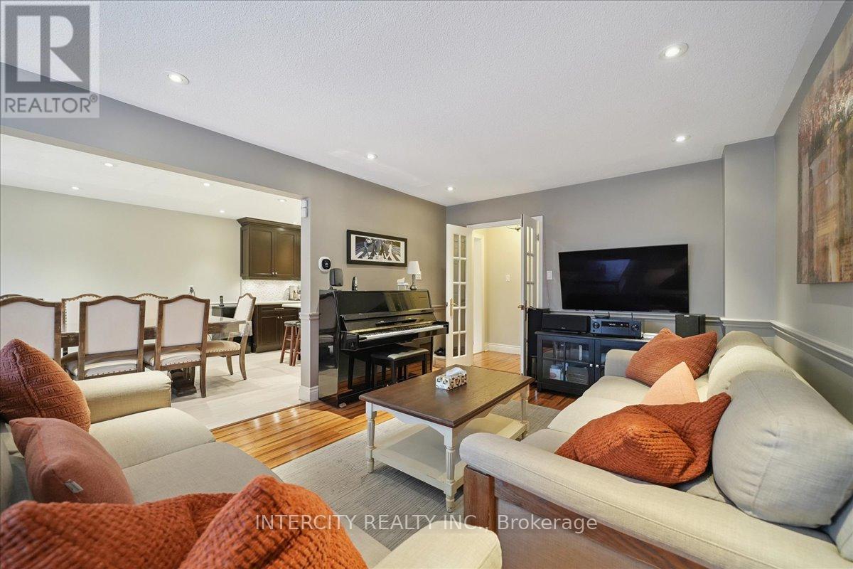 67 Sonny Street, Vaughan, Ontario  L6A 1B8 - Photo 12 - N12715442