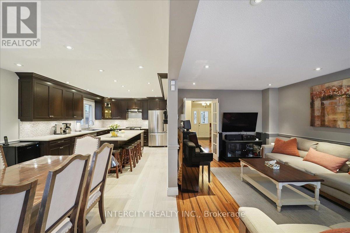 67 Sonny Street, Vaughan, Ontario  L6A 1B8 - Photo 13 - N12715442