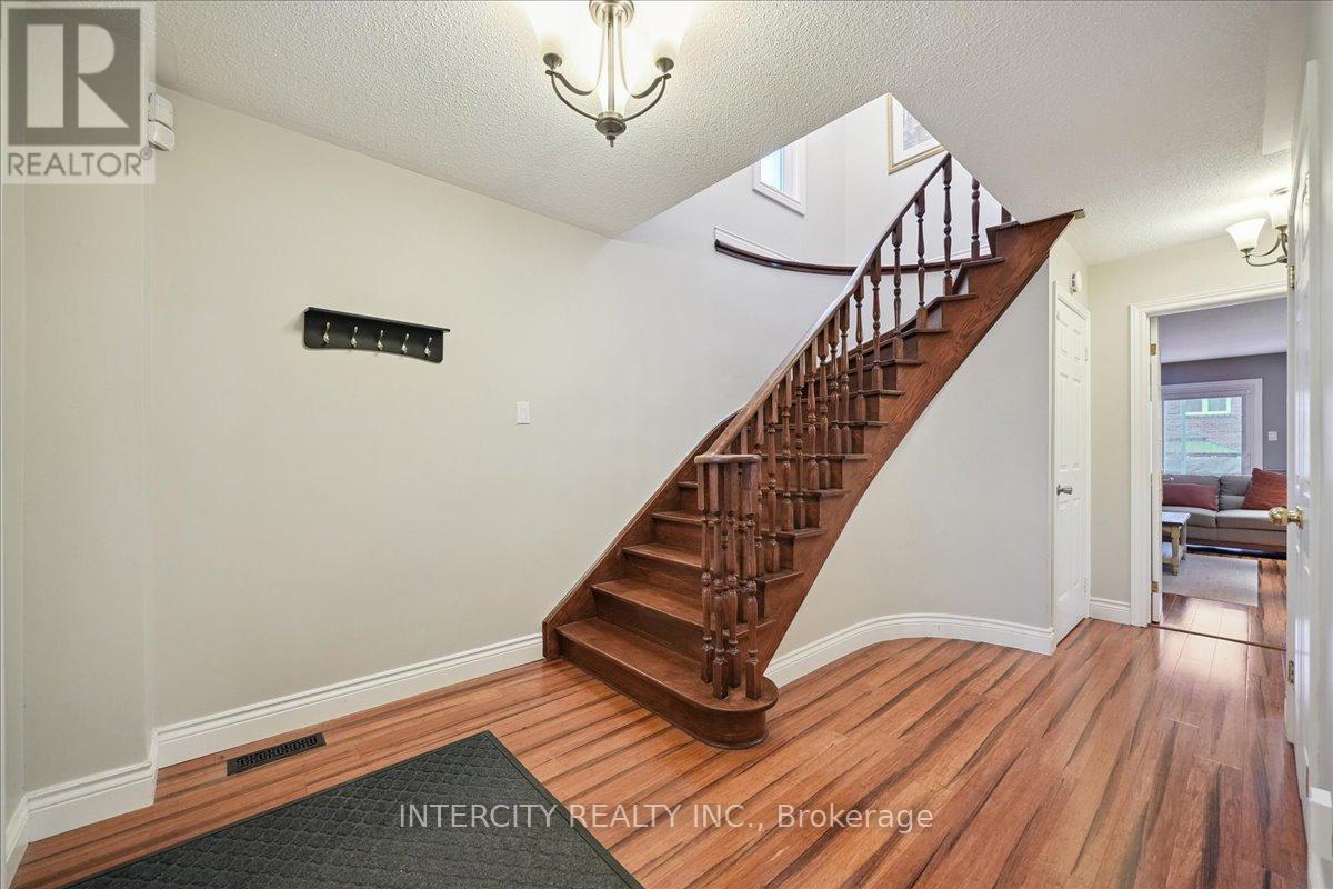 67 Sonny Street, Vaughan, Ontario  L6A 1B8 - Photo 22 - N12715442