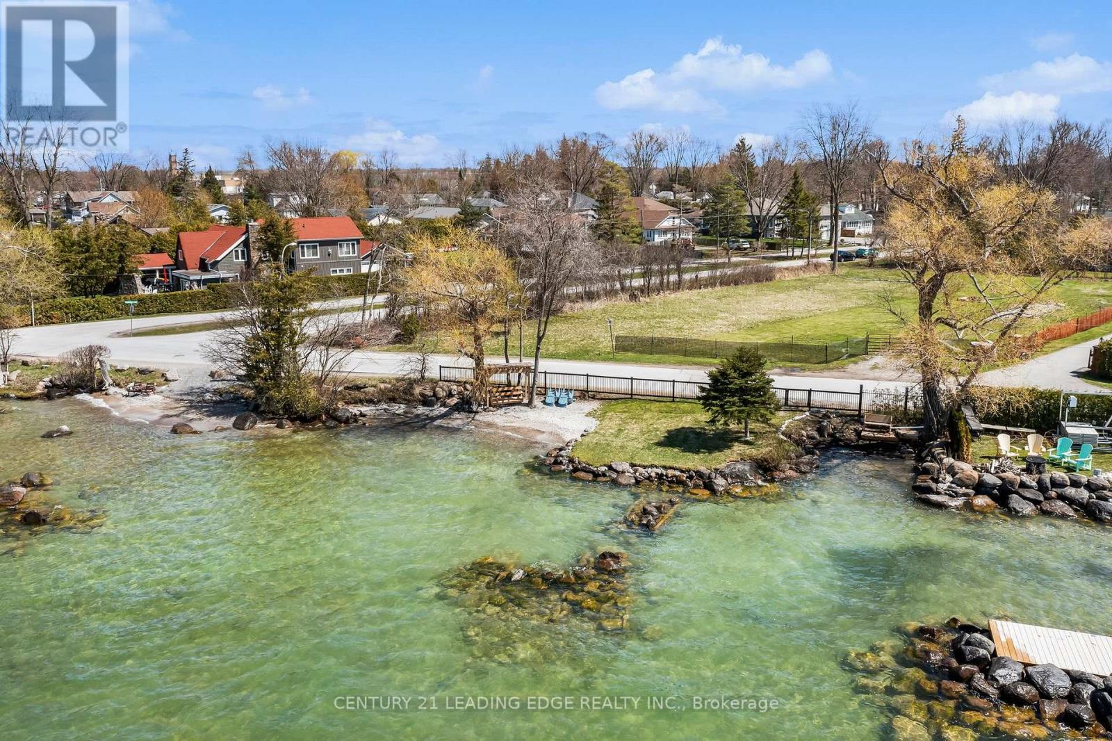 415 LAKE DRIVE E, Georgina, Ontario