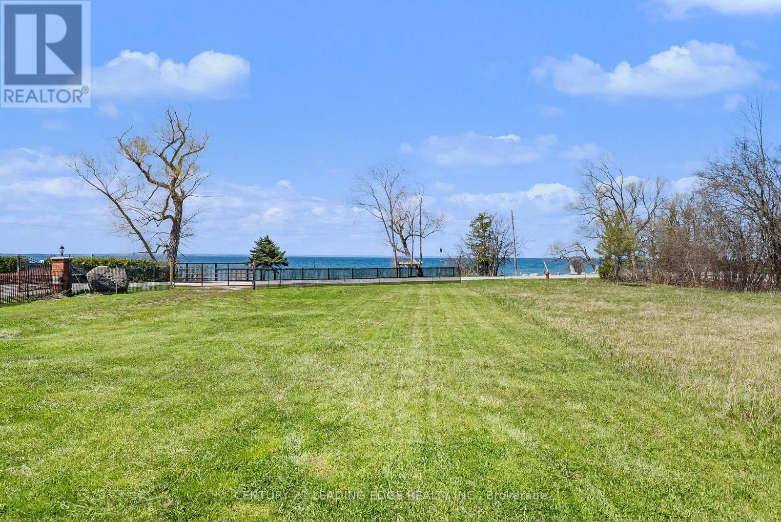 415 Lake Drive E, Georgina, Ontario  L4P 1P3 - Photo 3 - N12715454