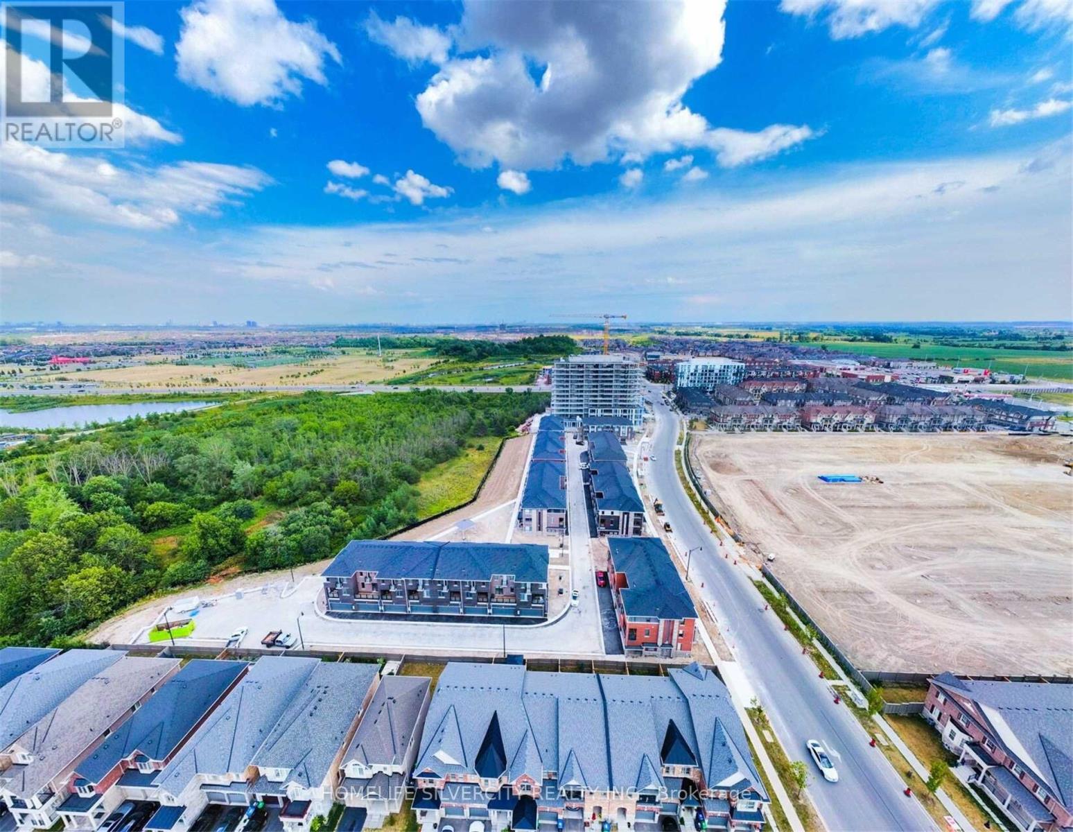 15 Summer Wind Lane, Brampton, Ontario  L7A 0Y4 - Photo 5 - W12715494