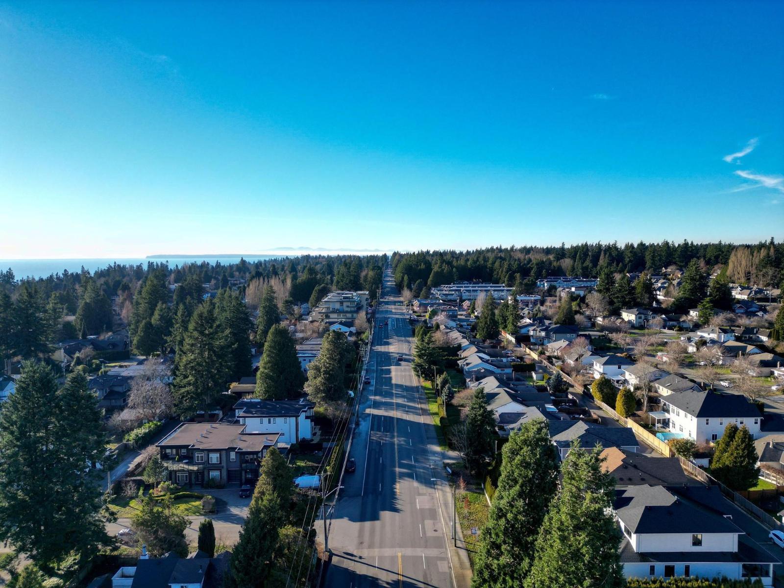 14206 North Bluff Road, White Rock, British Columbia  V4B 3C4 - Photo 4 - R3057701