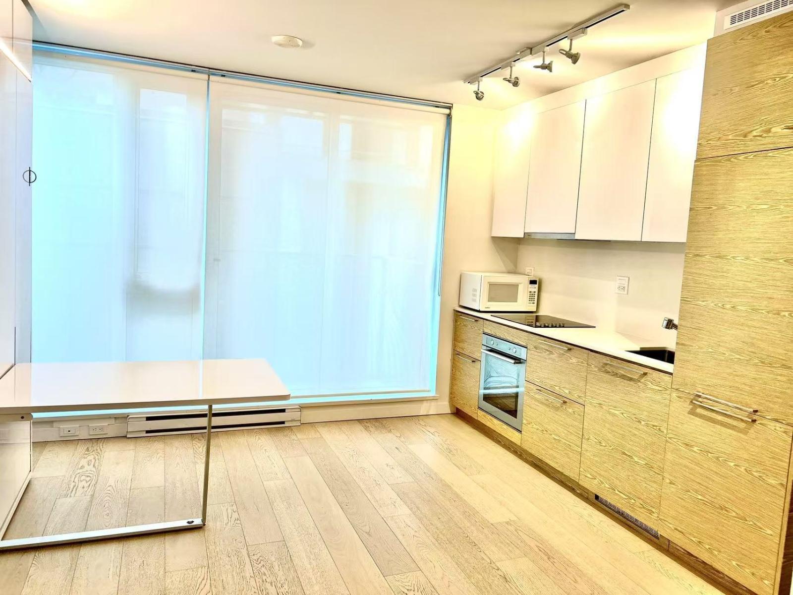 501 13438 Central Avenue, Surrey, British Columbia  V3T 0N2 - Photo 3 - R3081608