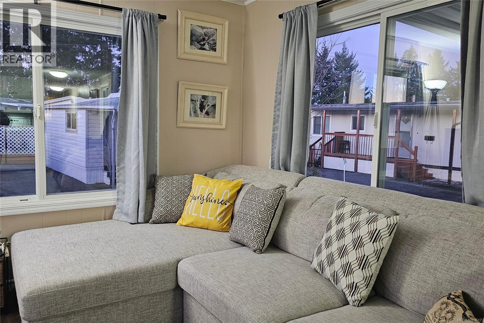 For Sale: 5B 6245 Metral Dr, Nanaimo, ON | 4 Bed, 3 Bath House for $295,000. See 26 photos!