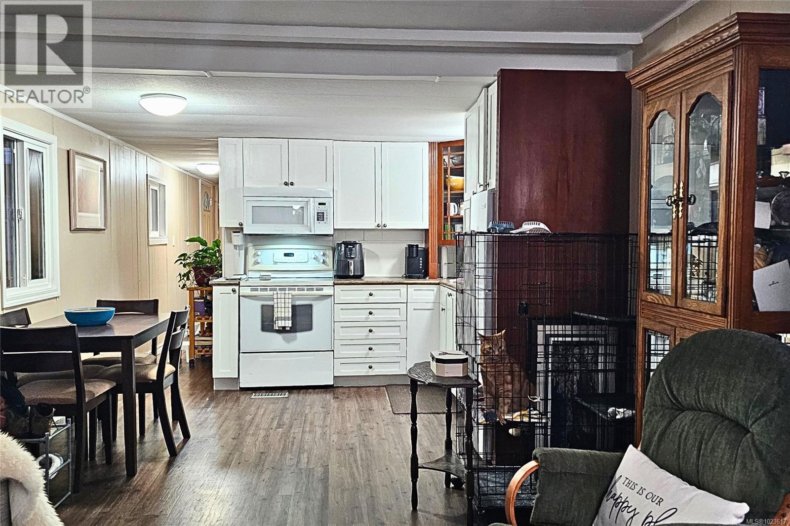 For Sale: 5B 6245 Metral Dr, Nanaimo, ON | 4 Bed, 3 Bath House for $295,000. See 26 photos!