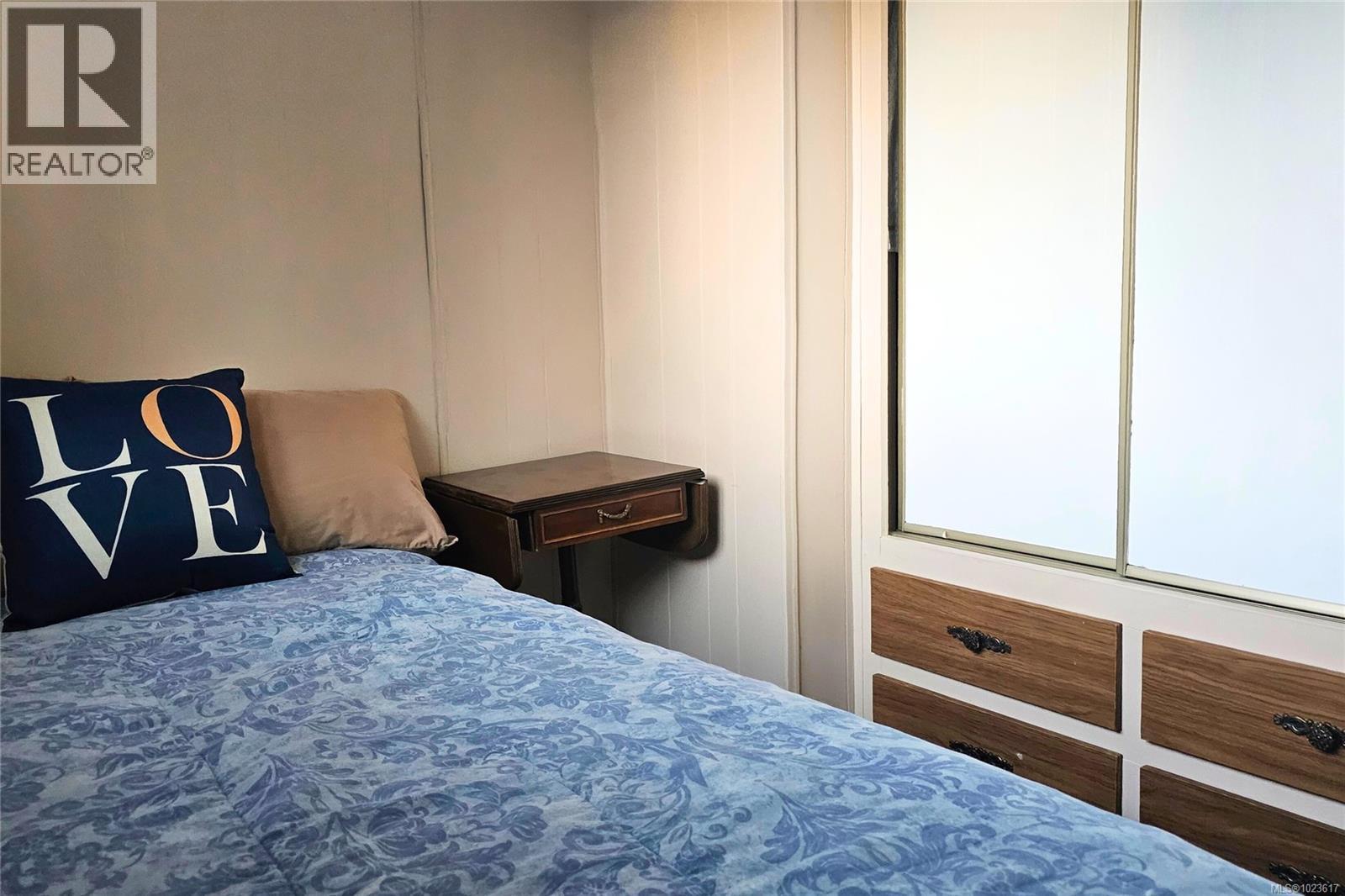 For Sale: 5B 6245 Metral Dr, Nanaimo, ON | 4 Bed, 3 Bath House for $295,000. See 26 photos!