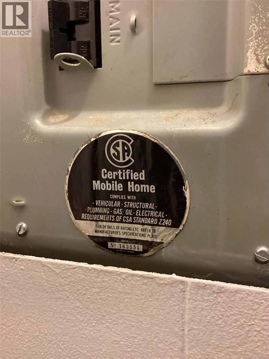 For Sale: 5B 6245 Metral Dr, Nanaimo, ON | 4 Bed, 3 Bath House for $295,000. See 26 photos!