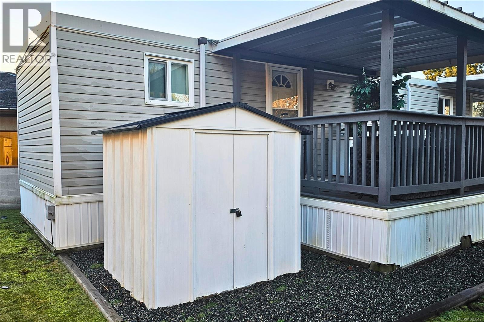 For Sale: 5B 6245 Metral Dr, Nanaimo, ON | 4 Bed, 3 Bath House for $295,000. See 26 photos!