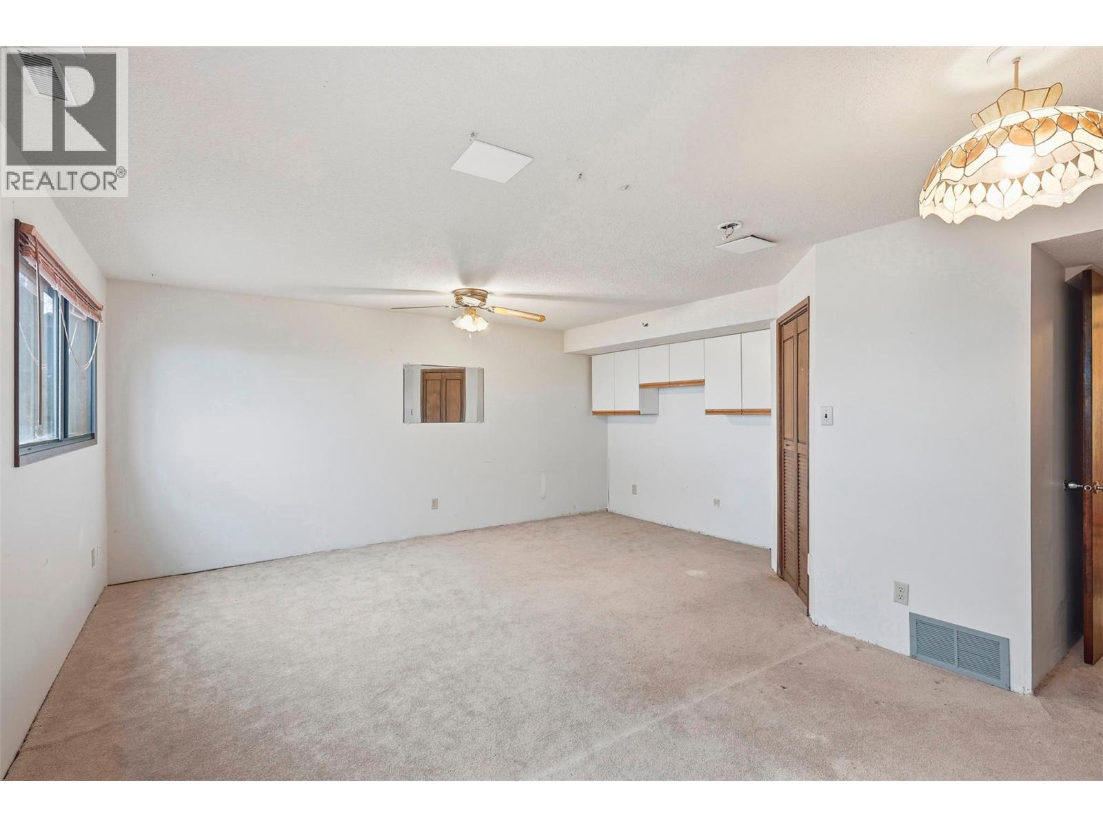 2434 Qu'appelle Boulevard, Kamloops, British Columbia  V2E 1T4 - Photo 9 - 10373075