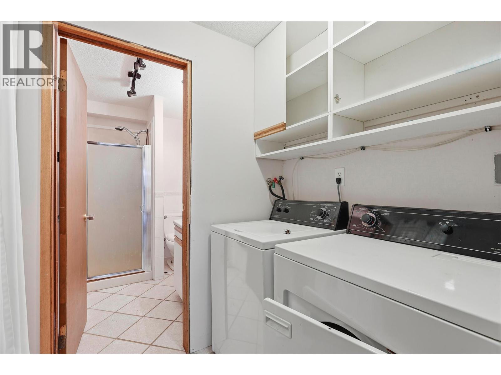 2434 Qu'appelle Boulevard, Kamloops, British Columbia  V2E 1T4 - Photo 13 - 10373075