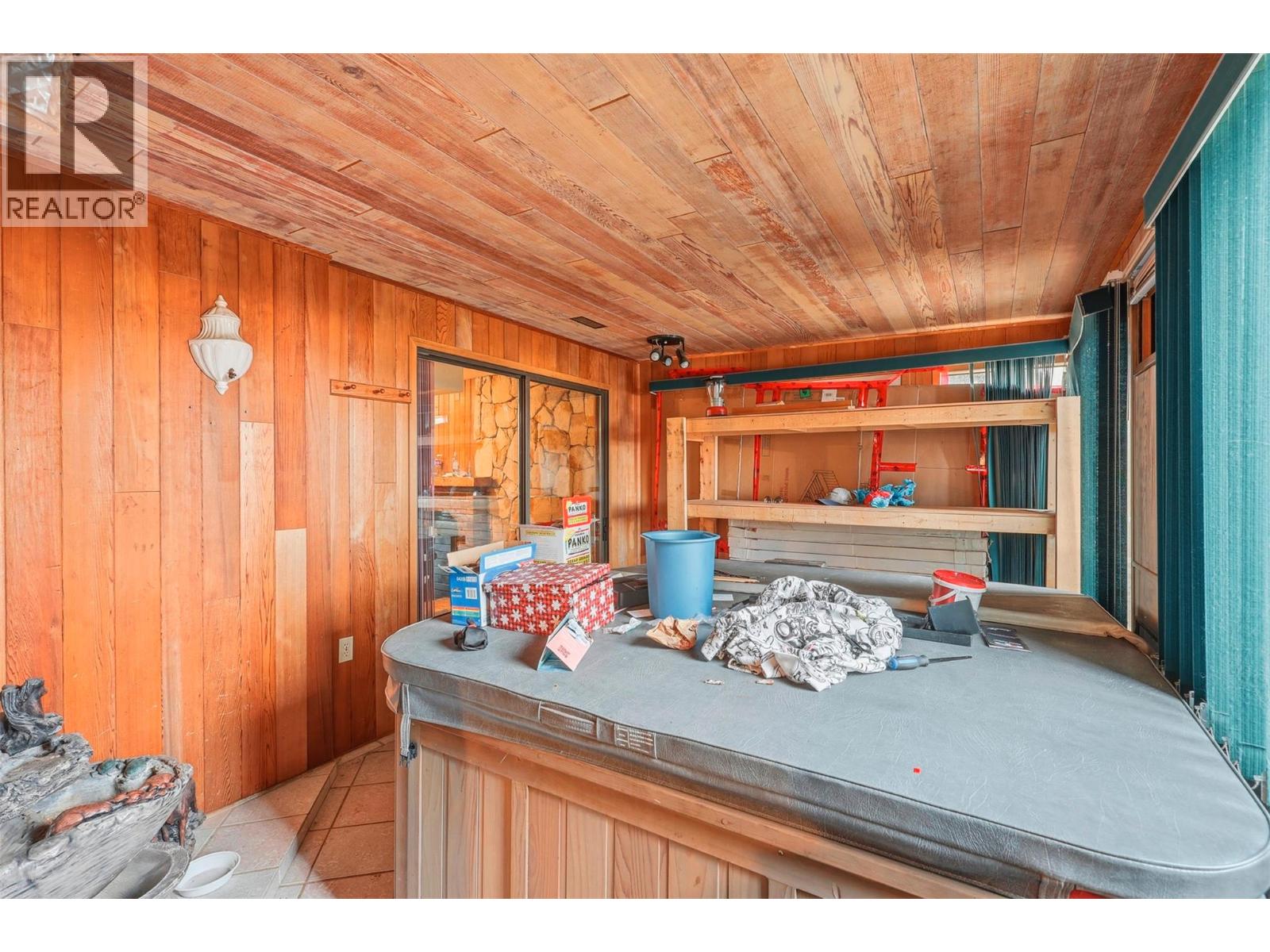 2434 Qu'appelle Boulevard, Kamloops, British Columbia  V2E 1T4 - Photo 6 - 10373075