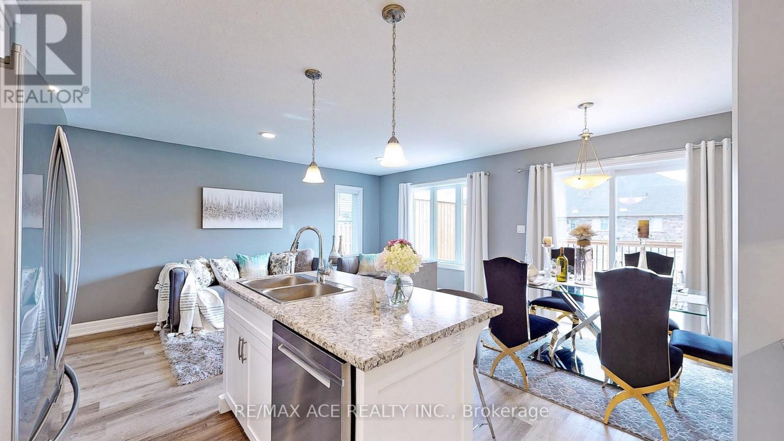 251 Eccles Avenue, West Grey, Ontario  N0G 1R0 - Photo 10 - X12715456