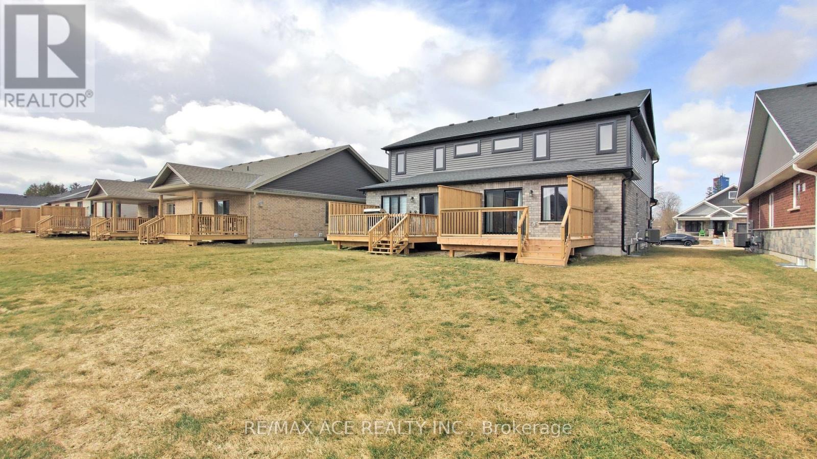 251 Eccles Avenue, West Grey, Ontario  N0G 1R0 - Photo 39 - X12715456