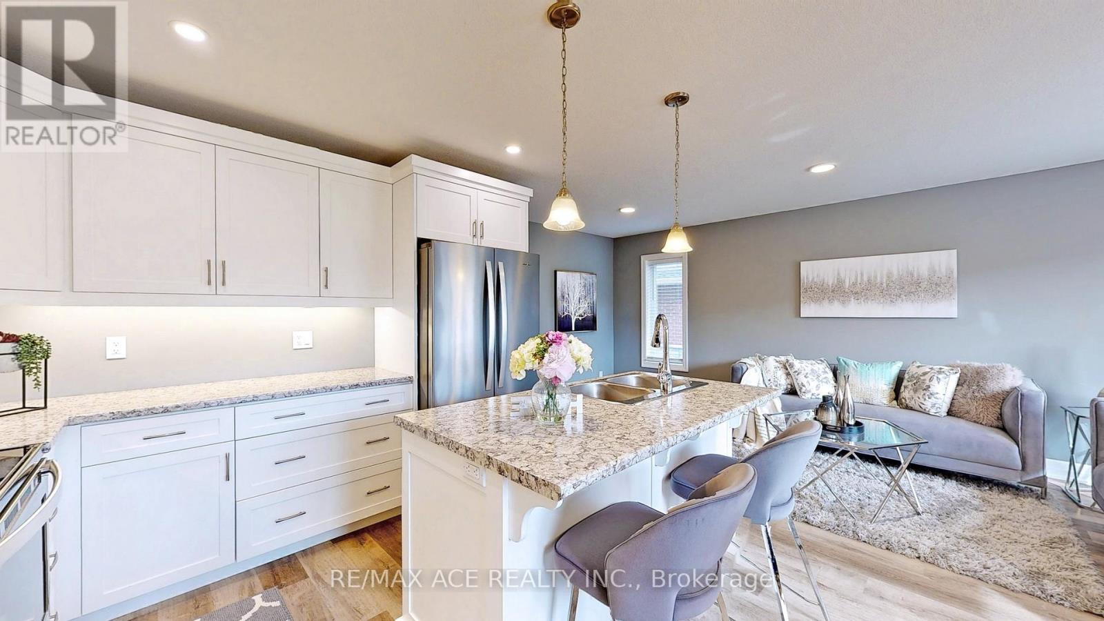 251 Eccles Avenue, West Grey, Ontario  N0G 1R0 - Photo 8 - X12715456