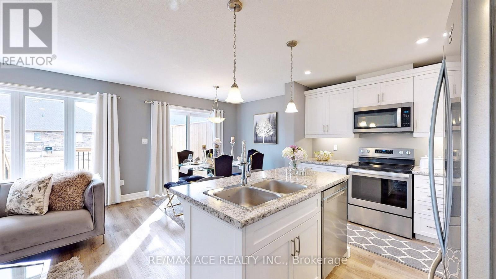 251 Eccles Avenue, West Grey, Ontario  N0G 1R0 - Photo 9 - X12715456