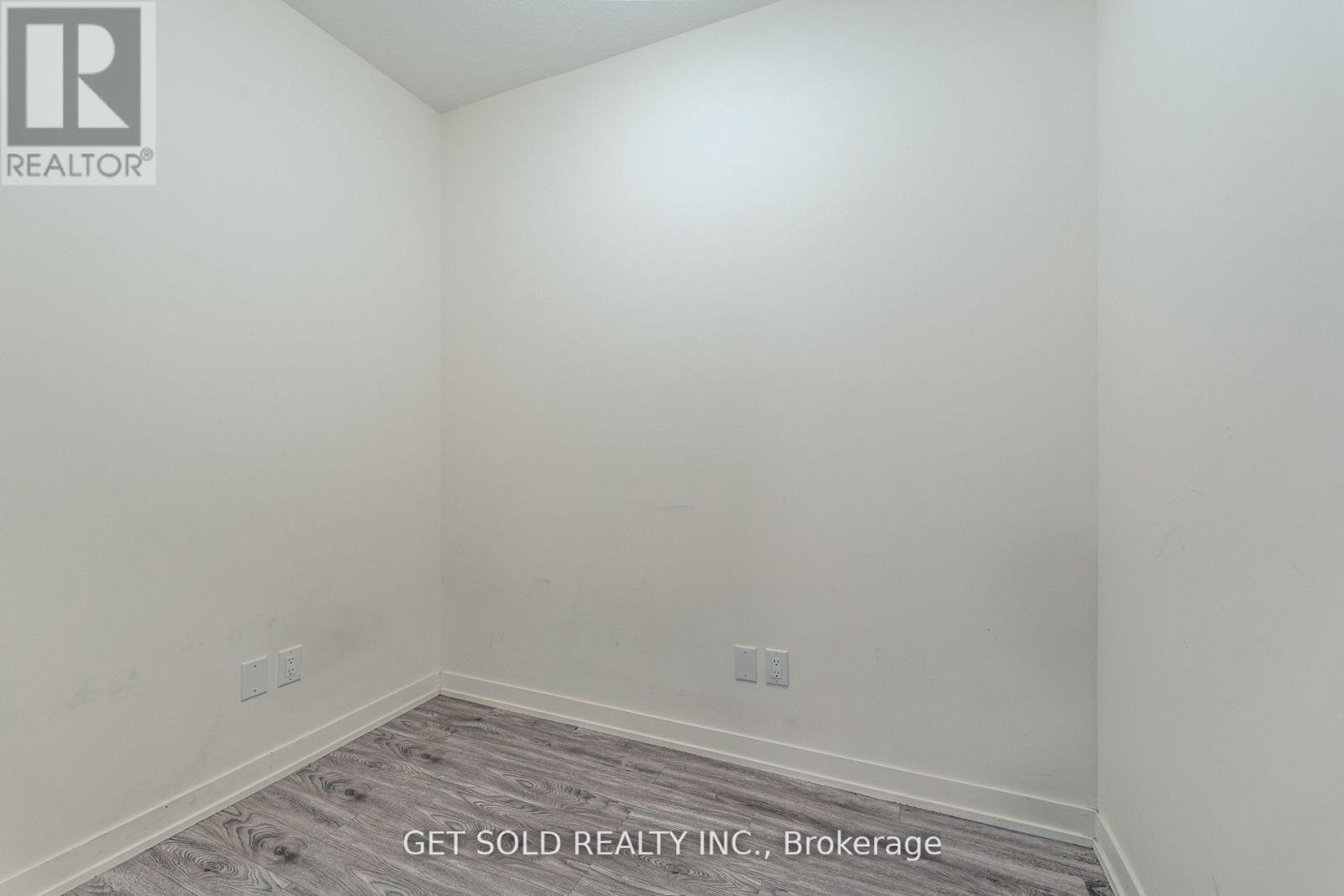 1105 - 128 King Street N, Waterloo, Ontario  N2J 2X9 - Photo 3 - X12715482