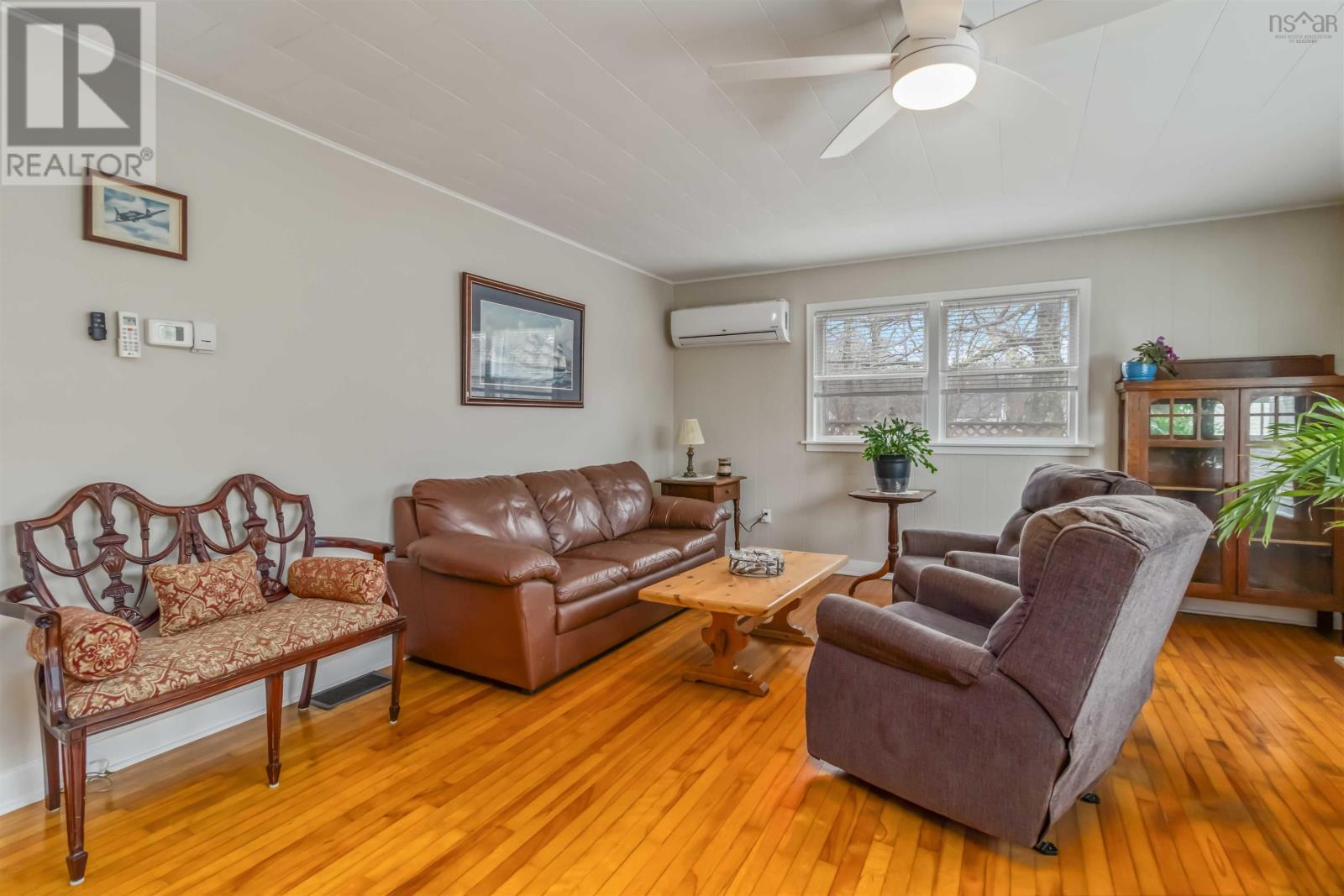 83 Victoria Road, Bridgewater, Nova Scotia  B4V 2N4 - Photo 12 - 202601164