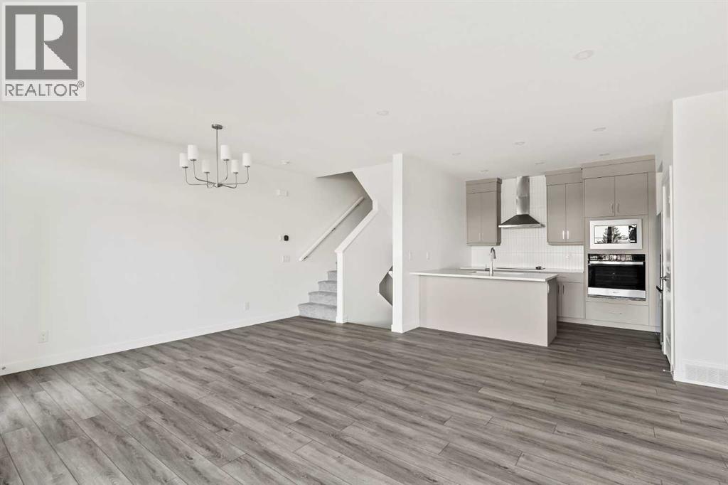 707 Sovereign Common Sw, Calgary, Alberta  T3C 3Y3 - Photo 12 - A2279504