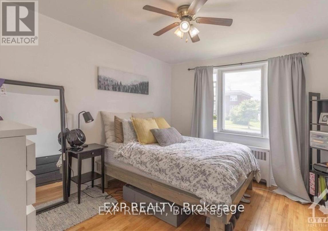 873 Kirkwood Avenue, Ottawa, Ontario  K1Z 5Y3 - Photo 6 - X12715520