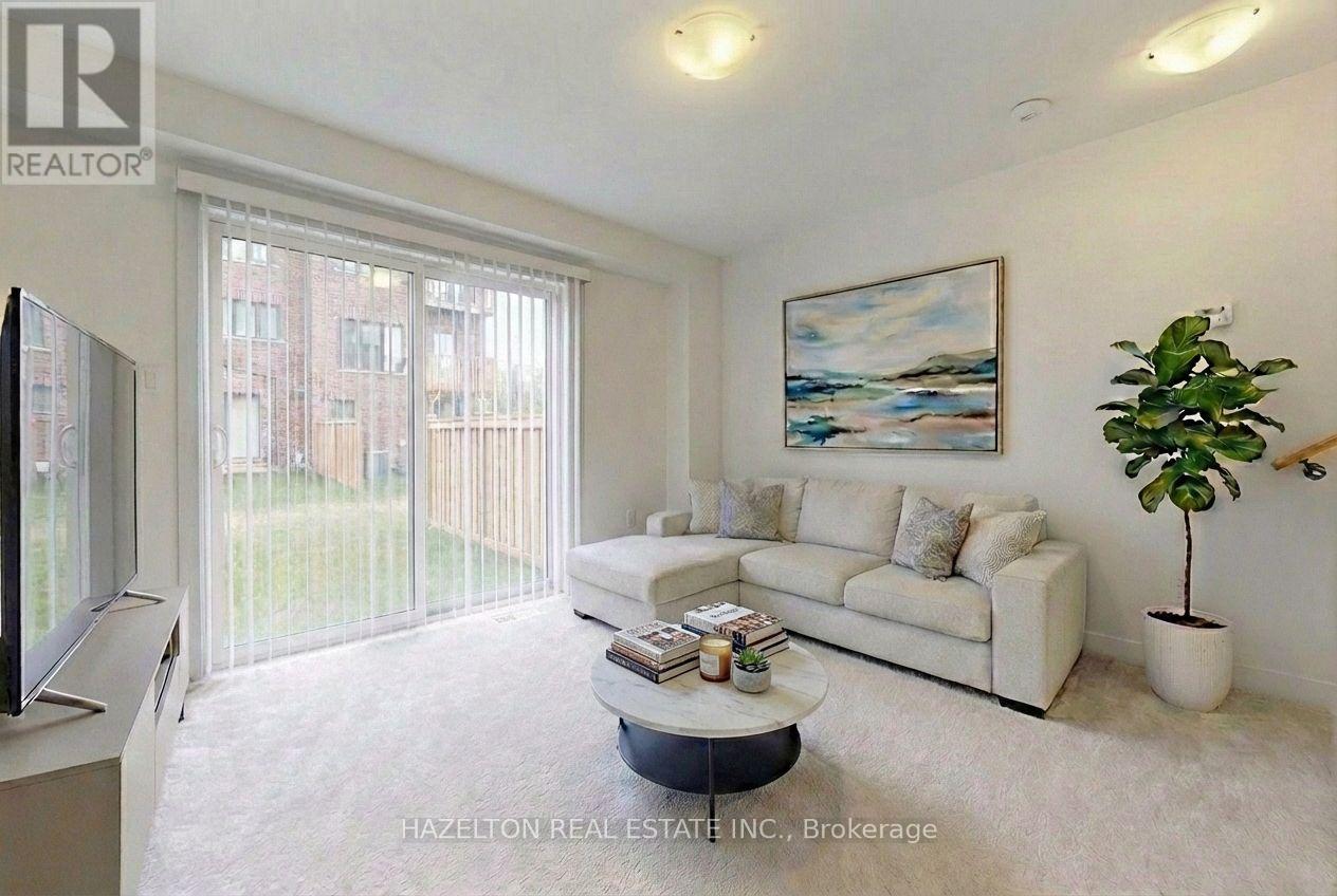 26 Calloway Way, Whitby, Ontario  L2N 0N9 - Photo 6 - E12557638