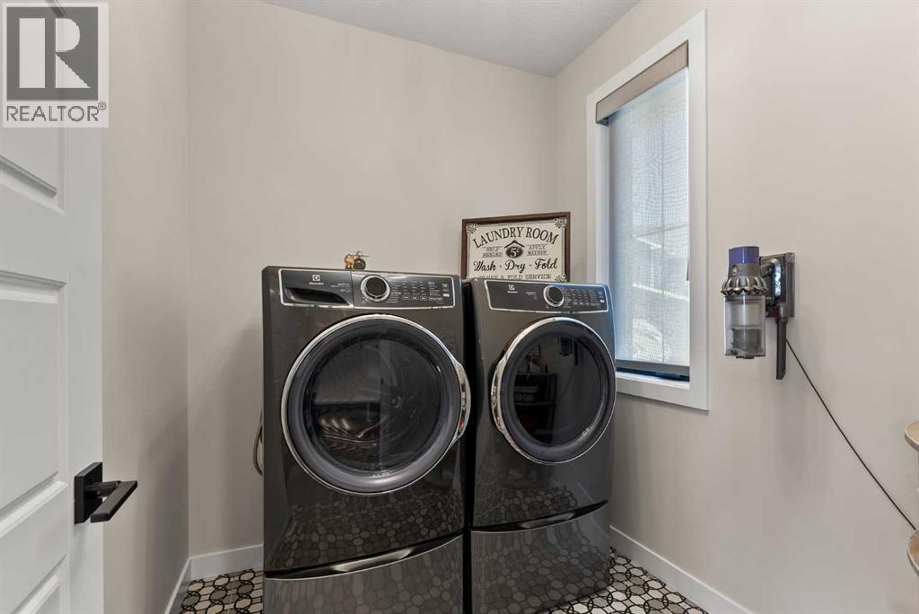 32 Monterra Landing, Rural Rocky View County, Alberta  T4C 0G8 - Photo 23 - A2276255