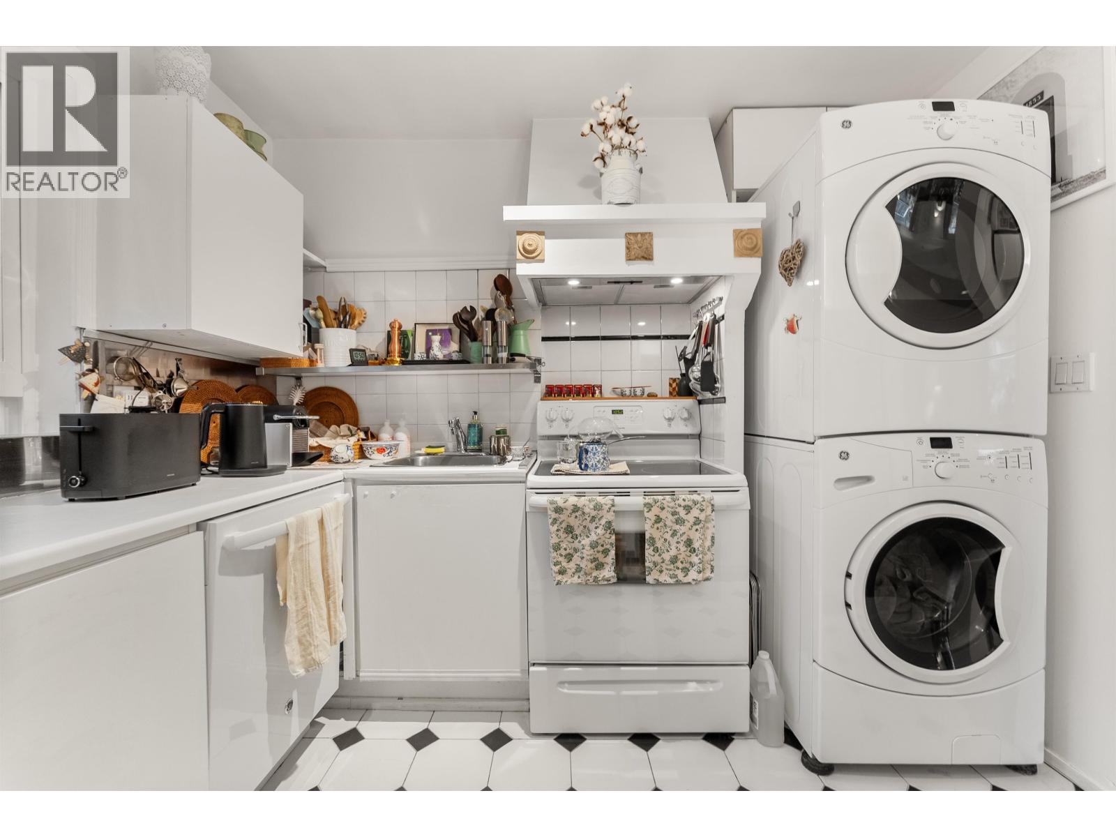 2574 Cornwall Avenue, Vancouver, British Columbia  V6K 1C2 - Photo 13 - R3081629