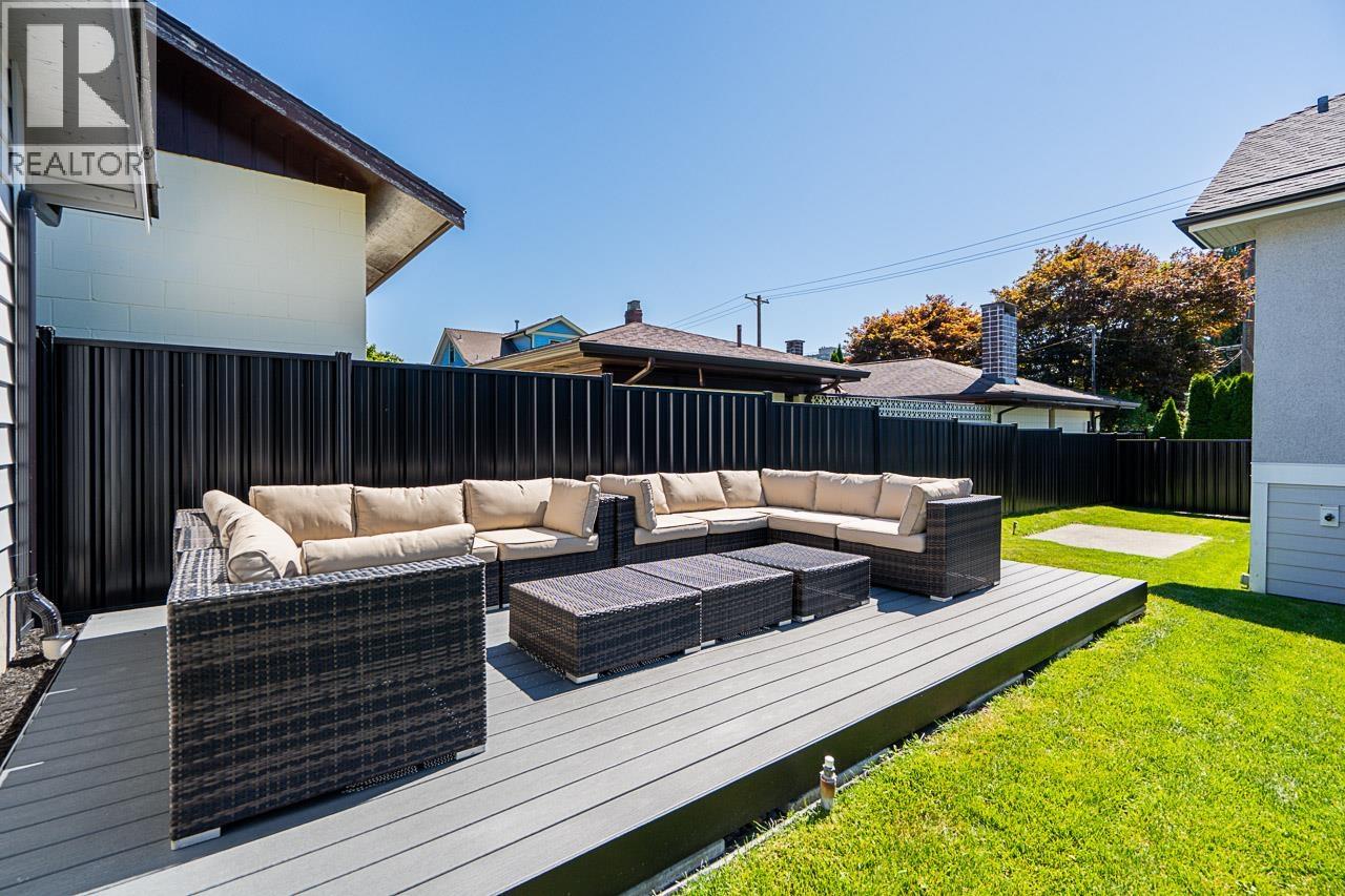 905 Edinburgh Street, New Westminster, British Columbia  V3M 2V2 - Photo 35 - R3081643