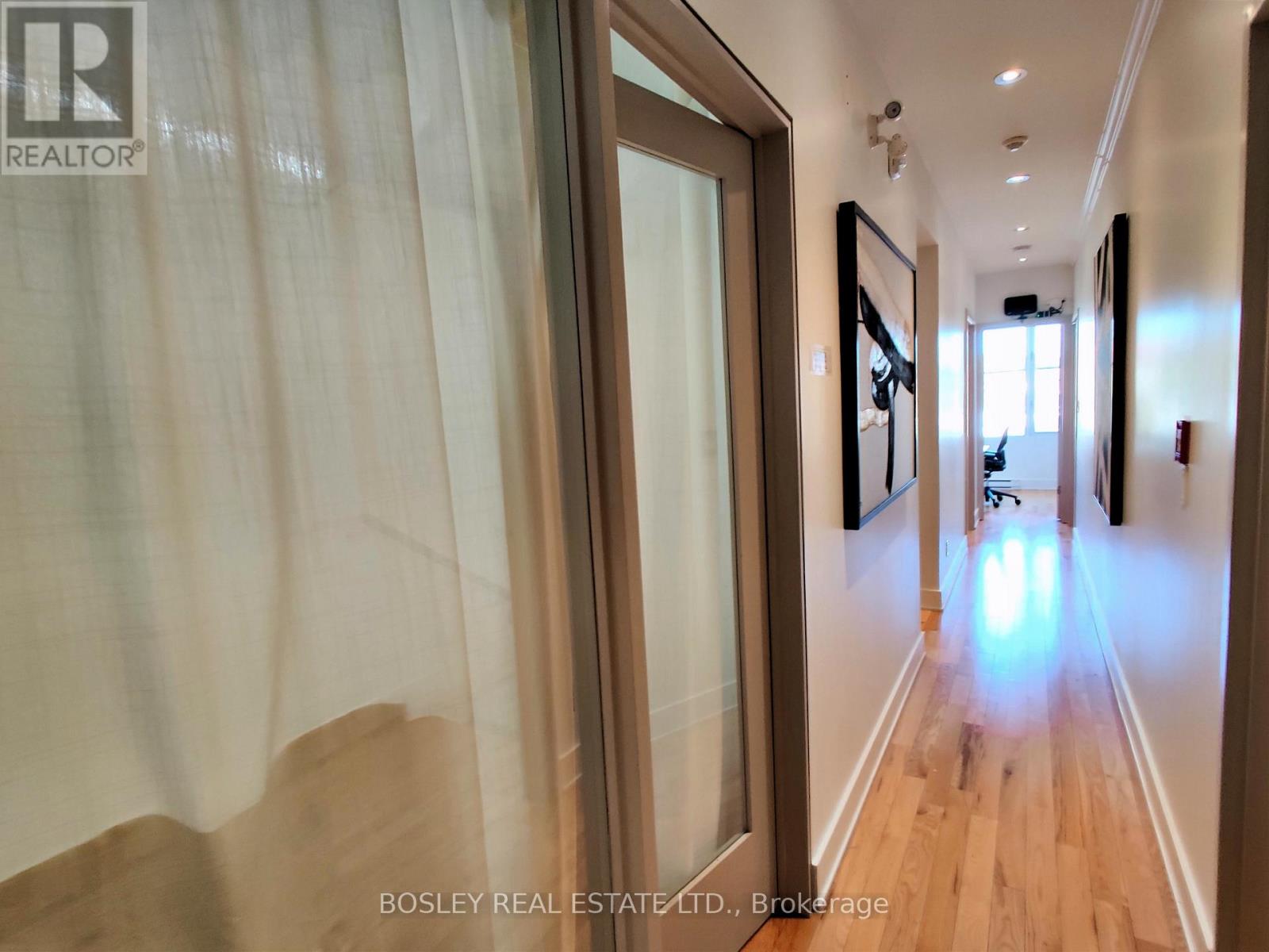 2nd Flr - 1052 Queen Street W, Toronto, Ontario  M6J 1H7 - Photo 11 - C12715536