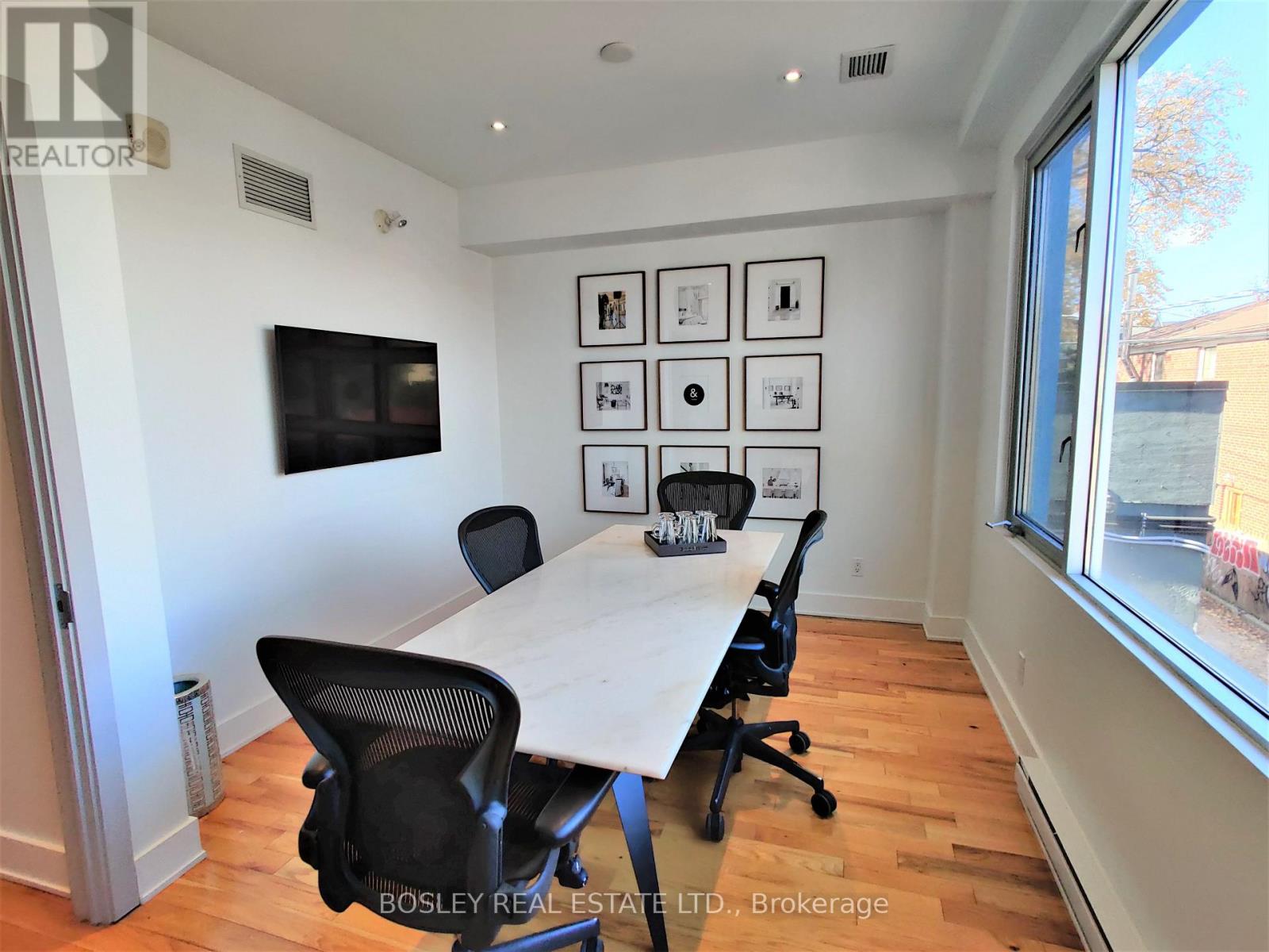2nd Flr - 1052 Queen Street W, Toronto, Ontario  M6J 1H7 - Photo 3 - C12715536